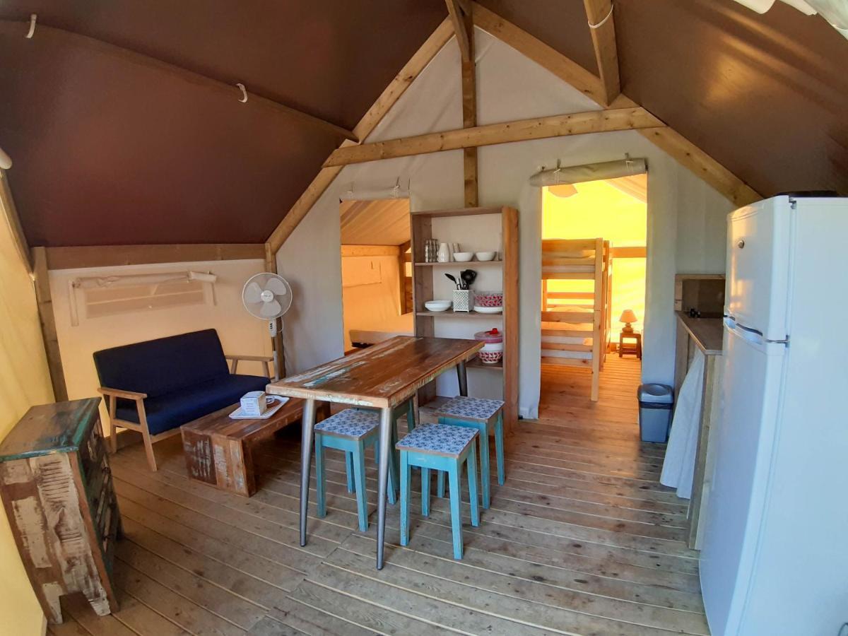 Le Beau Veze Hotel Carqueiranne Buitenkant foto